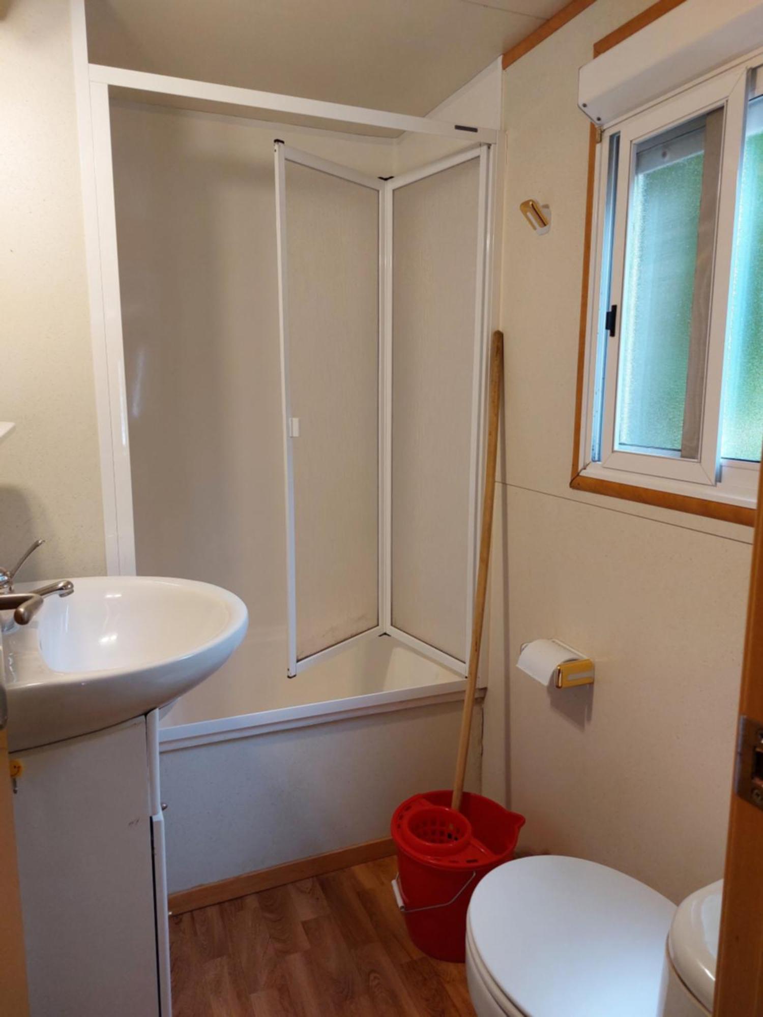 Camping L'Enclave Mobil-Home Estavar Kültér fotó