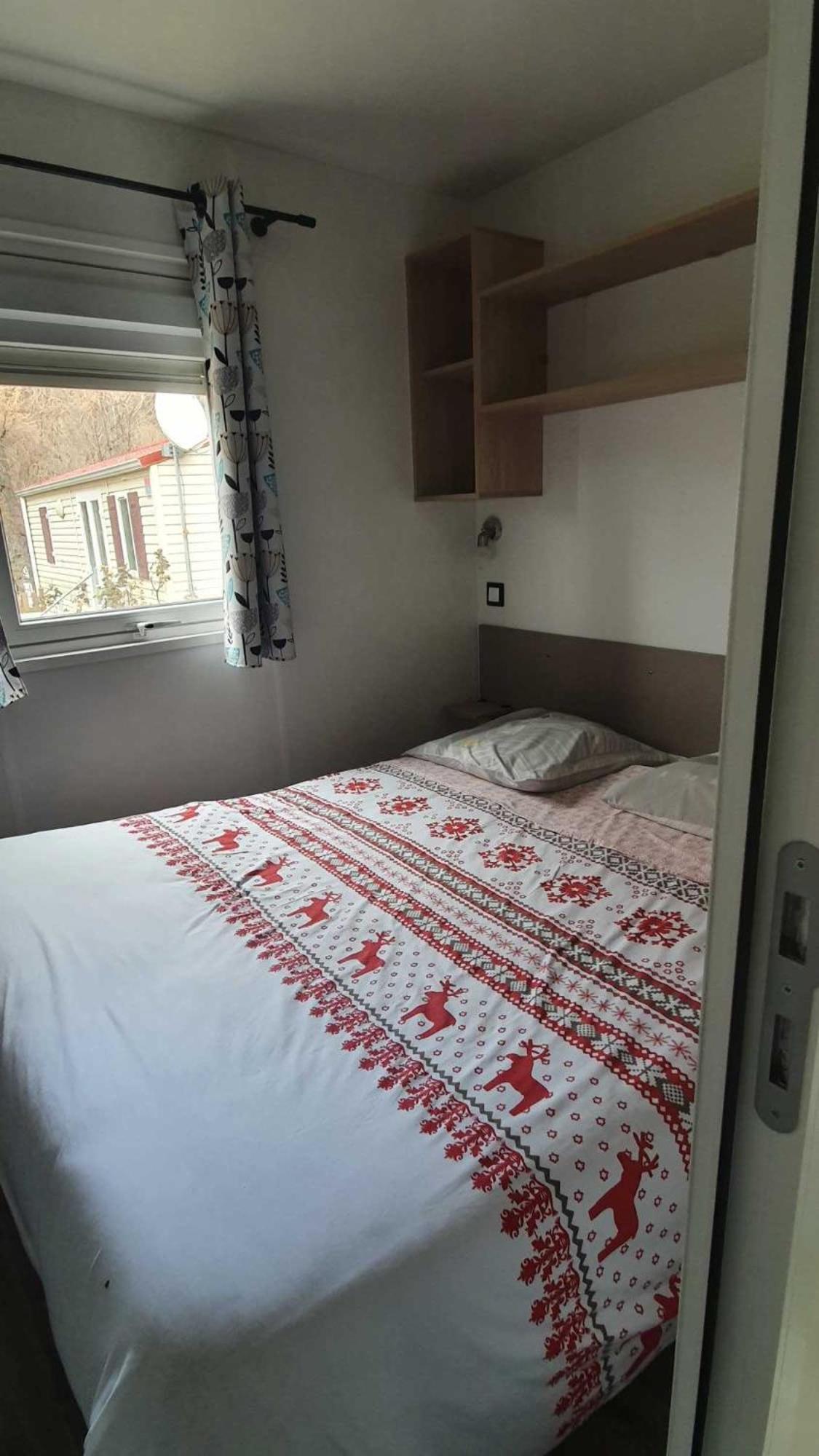Camping L'Enclave Mobil-Home Estavar Kültér fotó