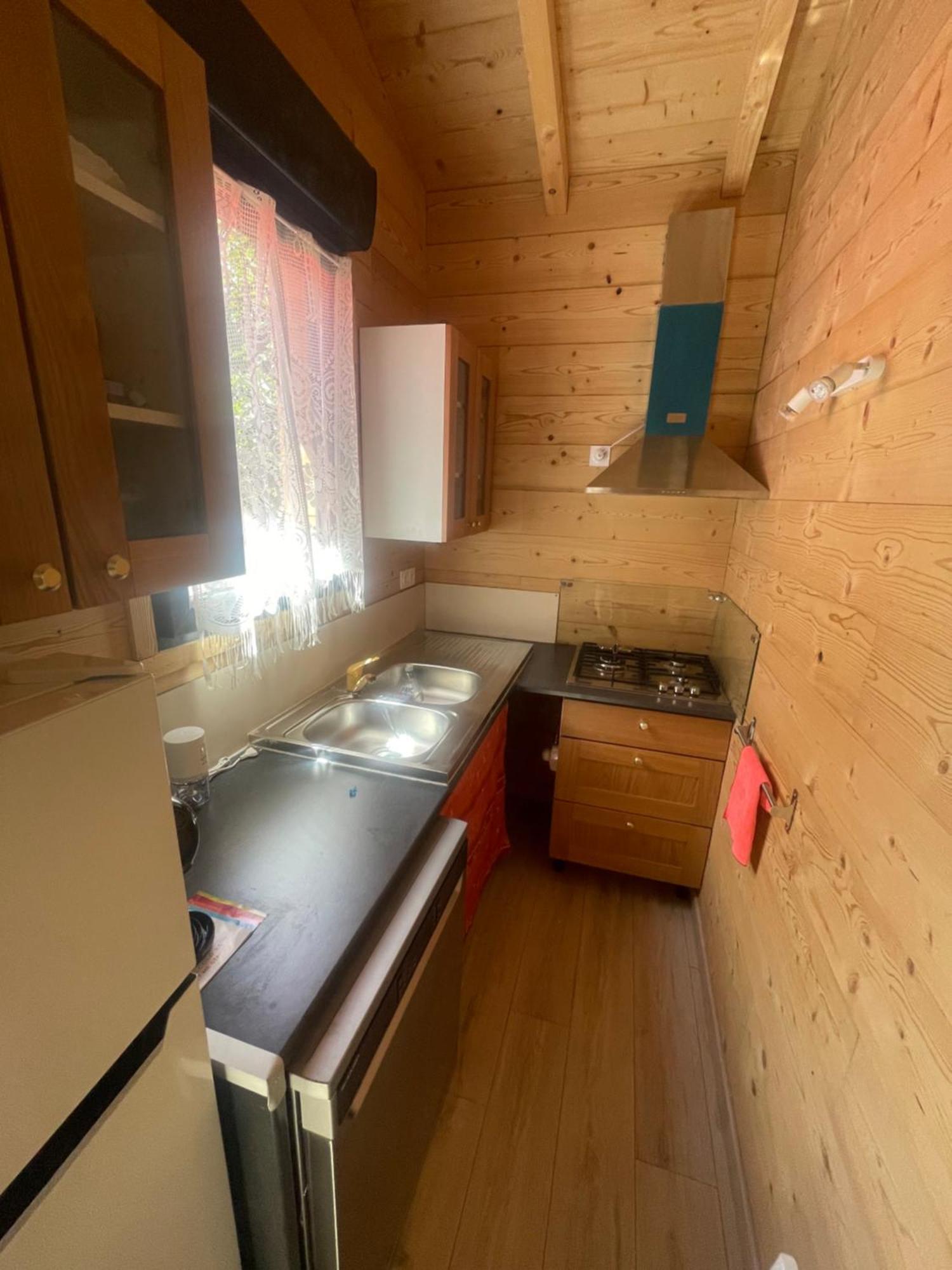 Camping L'Enclave Mobil-Home Estavar Kültér fotó
