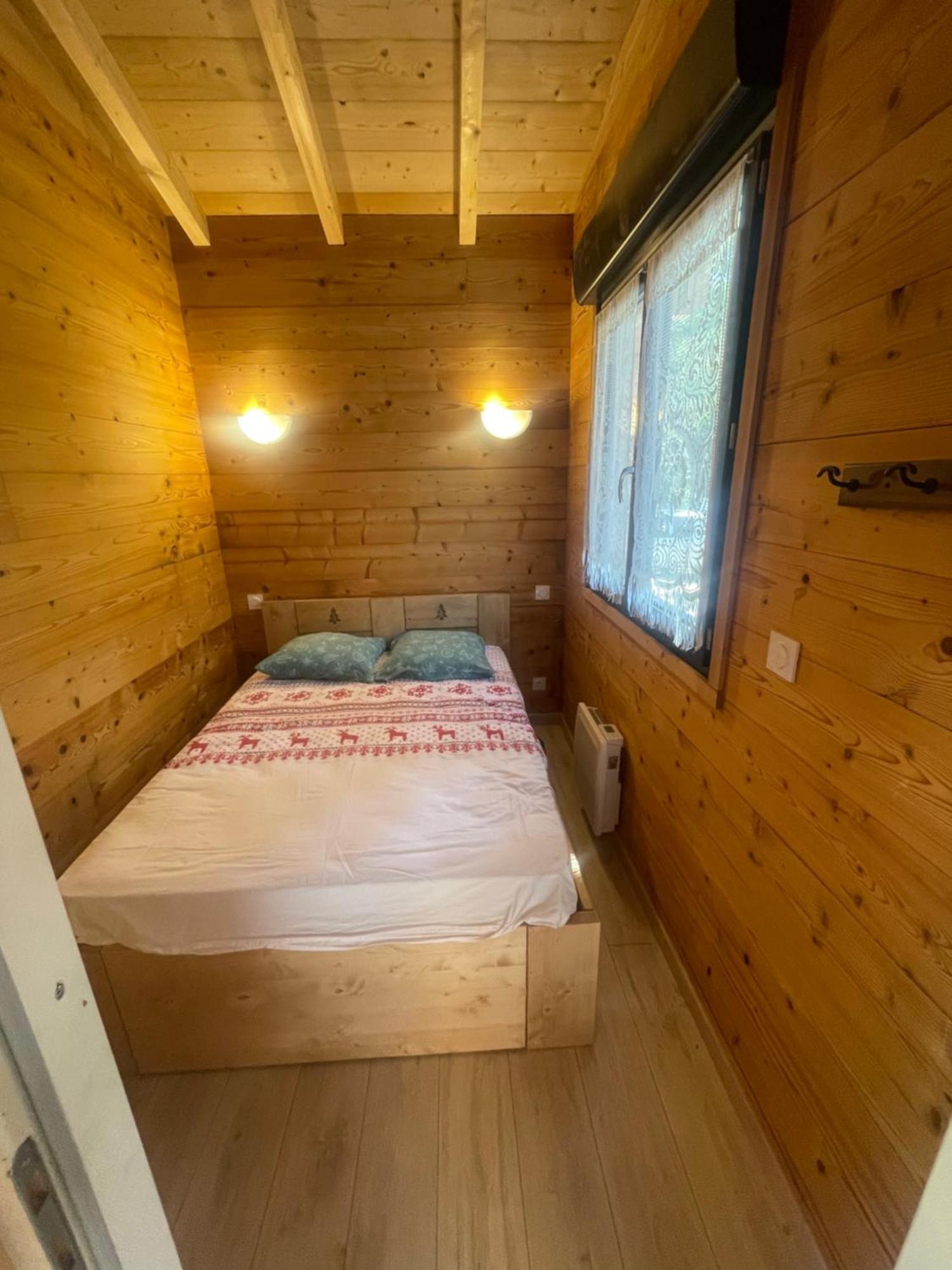 Camping L'Enclave Mobil-Home Estavar Kültér fotó