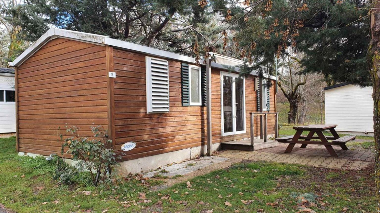 Camping L'Enclave Mobil-Home Estavar Kültér fotó
