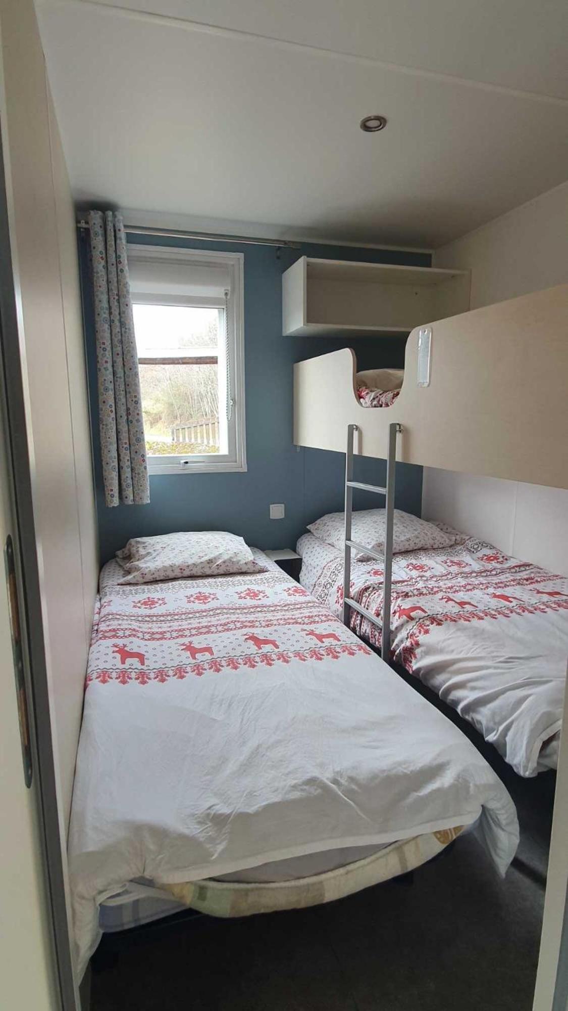Camping L'Enclave Mobil-Home Estavar Kültér fotó